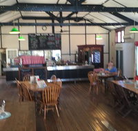 Twin Rivers Cafe - Sydneys Hotel
