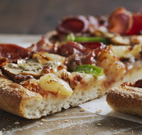 Domino's - Newton - Sydneys Hotel