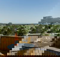Constable Estate Vineyard - Sydneys Hotel