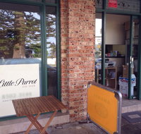 Little Parrot - Sydneys Hotel