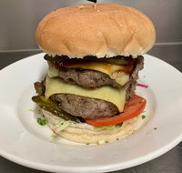 The Pirate Den Bar and Grill - Sydneys Hotel
