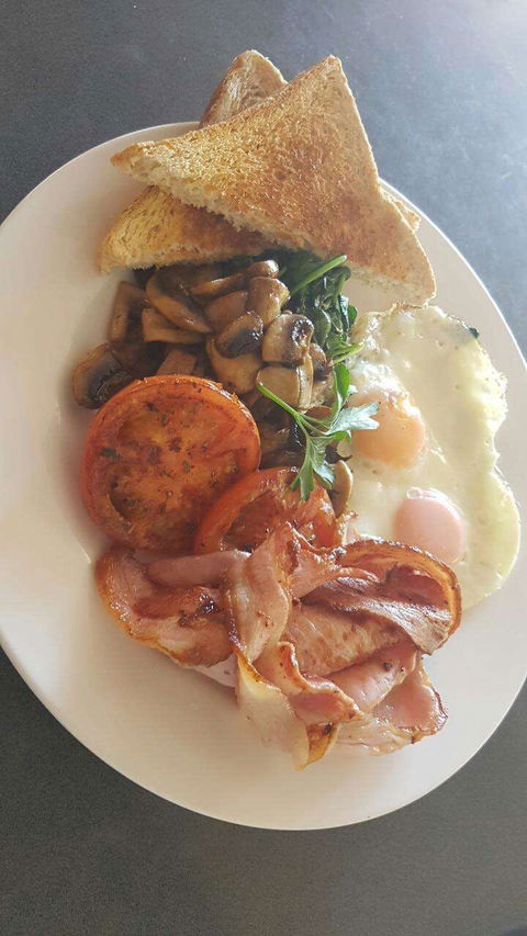 Cafe De Carlo - Sydneys Hotel 0