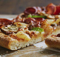 Domino's - Mill Park - Sydneys Hotel