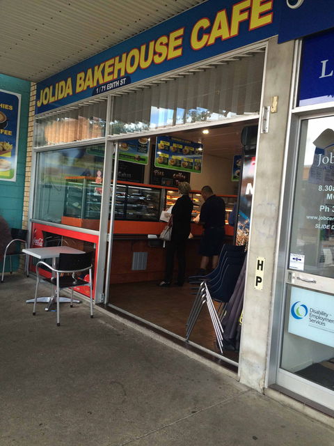 Jolinda Bakehouse Cafe - Sydneys Hotel 0