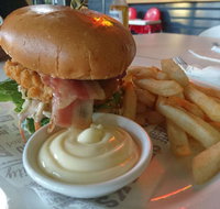 Newnham Hotel Restaurant - Sydneys Hotel