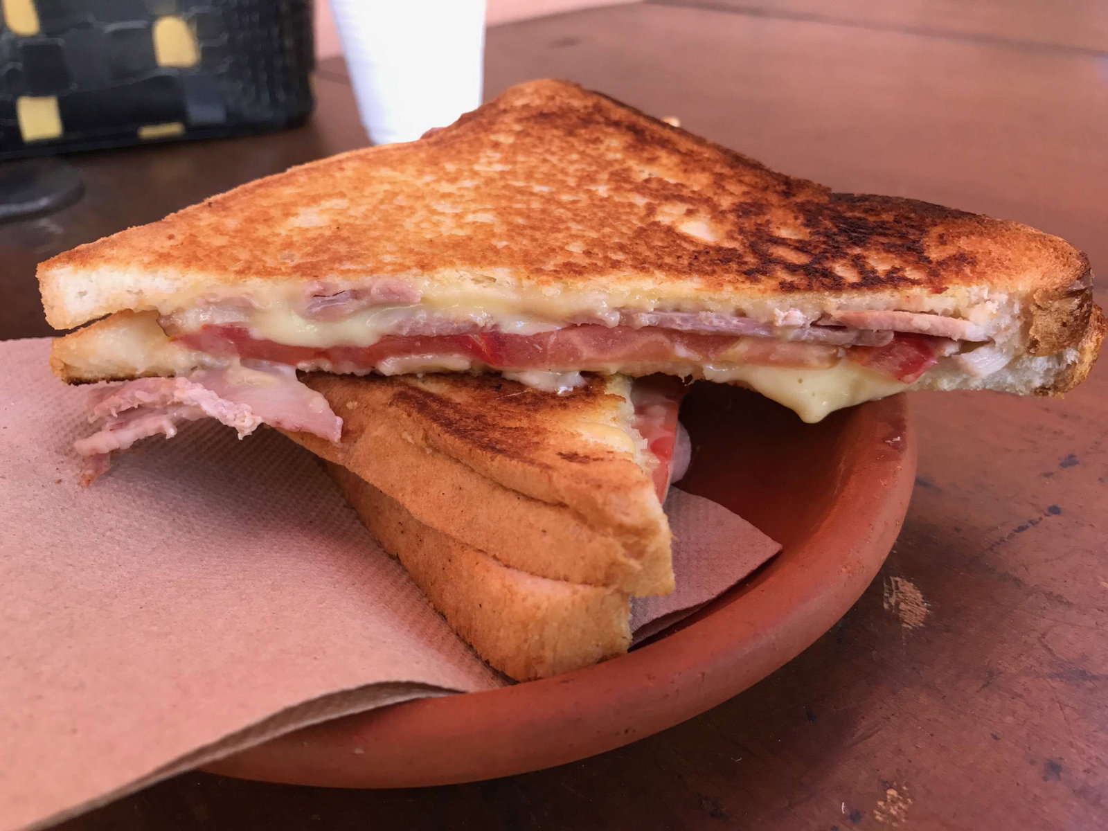 Broadwater QLD Sydneys Hotel