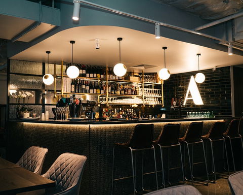 Atelier Brasserie - Sydneys Hotel 0