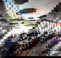 EQ Cafe and Lounge - Sydneys Hotel