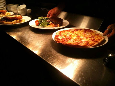 Central Tavern - Sydneys Hotel 0
