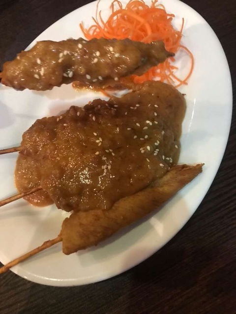 Authentic Thai Delight - Sydneys Hotel 0