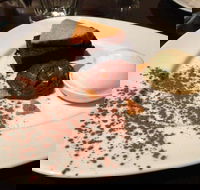Fat Tony's Bar  Grill - Sydneys Hotel