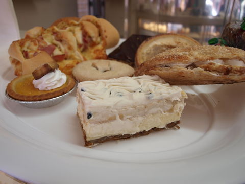 AJ's Hotbake - Sydneys Hotel 2