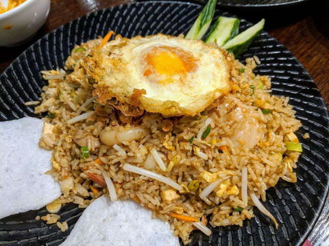 Ayam Chef - Sydneys Hotel 0