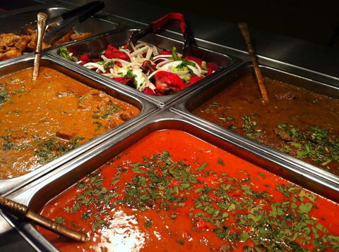 Clove Indian Restaurant - Sydneys Hotel 0