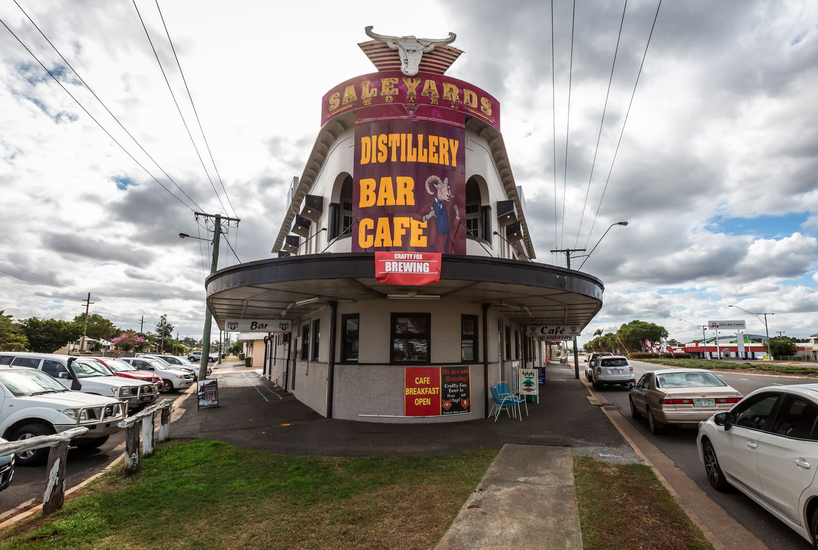 Allenstown QLD Sydneys Hotel