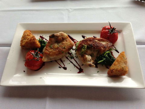 Verandah Restaurant - Sydneys Hotel 0