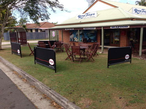 RayJays Fish & Chips - Sydneys Hotel 0