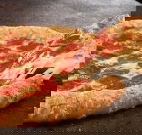 Pizza Hut - Wynnum - Sydneys Hotel