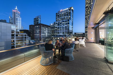 Aurora Rooftop Bar - Sydneys Hotel 0