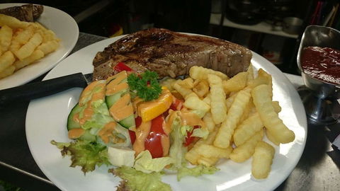 Australind Tavern - Sydneys Hotel 0