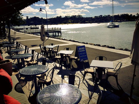 Sam's Pizzeria On The Waterfront - Sydneys Hotel 0