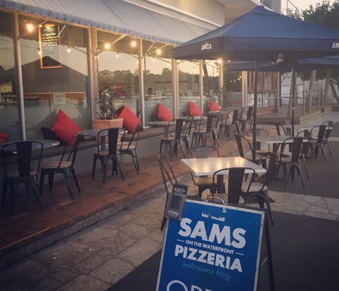 Sam's Pizzeria On The Waterfront - Sydneys Hotel 2