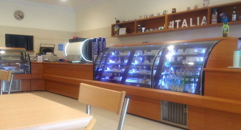 Caffetteria Italia - Sydneys Hotel 0