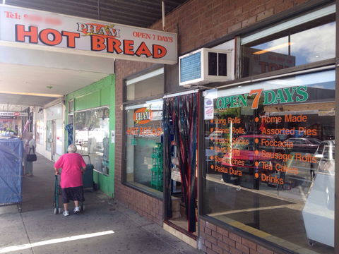 Pham Hot Bread - Sydneys Hotel 0