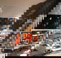 York Street Cafe - Sydneys Hotel