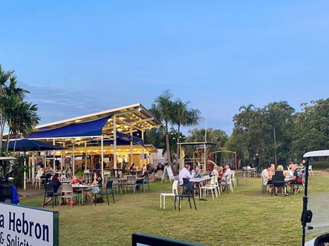 Palmerston Golf And Country Club - Sydneys Hotel 1