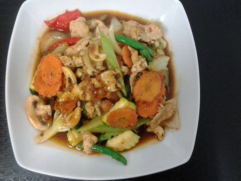 Thai Tanium - Sydneys Hotel 0