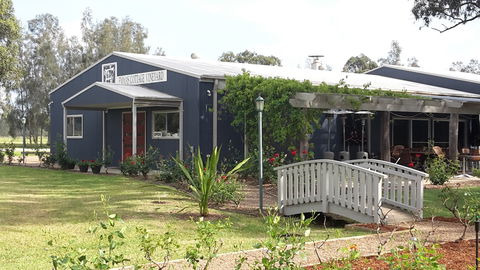 Emma's Cottage Vineyard - Sydneys Hotel 0