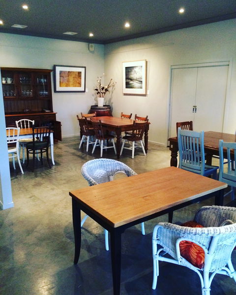 Emma's Cottage Vineyard - Sydneys Hotel 1