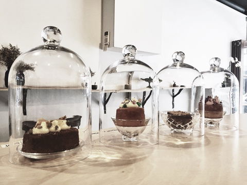 EITHER OR - Sydneys Hotel 0