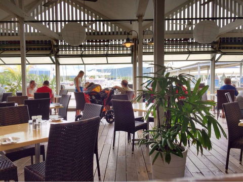 Lure Restaurant - Sydneys Hotel 0