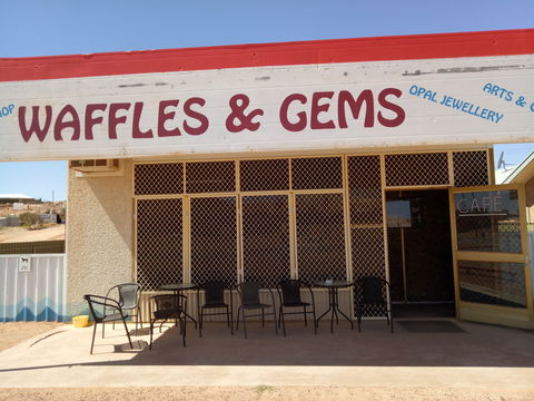 Waffles & Gems - Sydneys Hotel 0