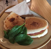 Alexander's Cafe - Sydneys Hotel