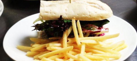 Mrs Jones Cafe - Sydneys Hotel 2