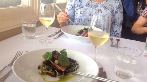 Pearls On The Beach - Sydneys Hotel 0