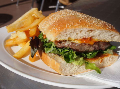 The Commercial Hotel - Sydneys Hotel 0