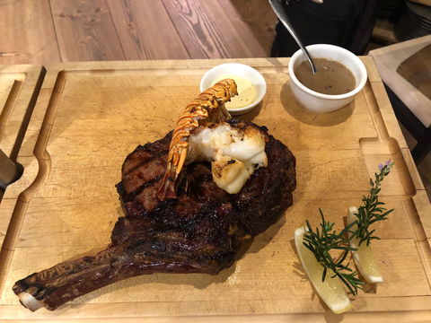 A Hereford Beefstouw - Sydneys Hotel 0