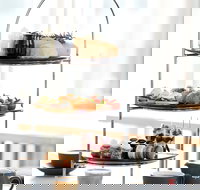 Queen's Terrace Caf - Sydneys Hotel