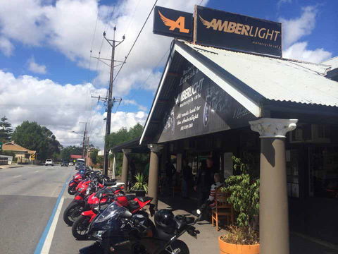 Amberlight Motorcycle Cafe - Sydneys Hotel 0
