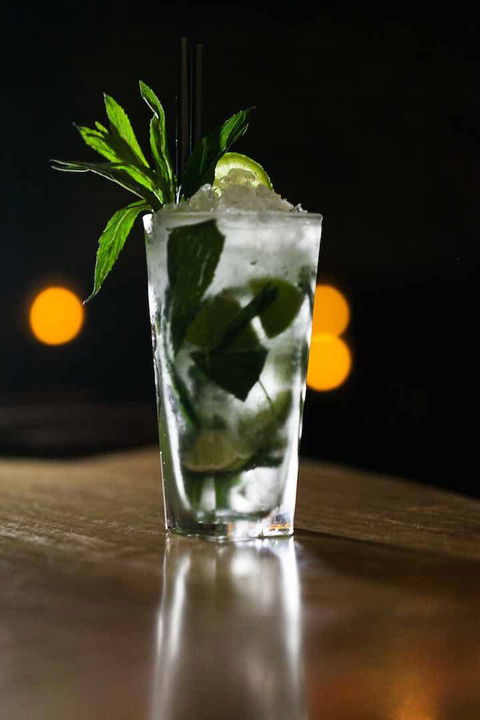 Aperitivo - Sydneys Hotel 0
