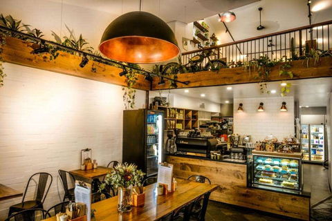Monica's Cafe - Sydneys Hotel 0