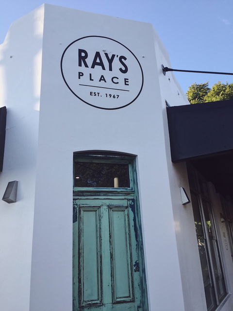 Ray's Place - Sydneys Hotel 0
