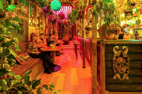 The Luwow - Sydneys Hotel 1