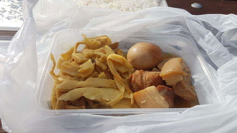 VN Food Street - Sydneys Hotel 0
