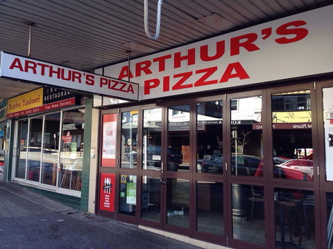 Arthur's Pizza - Randwick - Sydneys Hotel 0