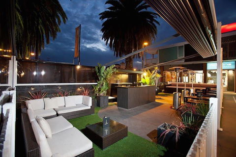 Arco Ski Lodge - Sydneys Hotel 0